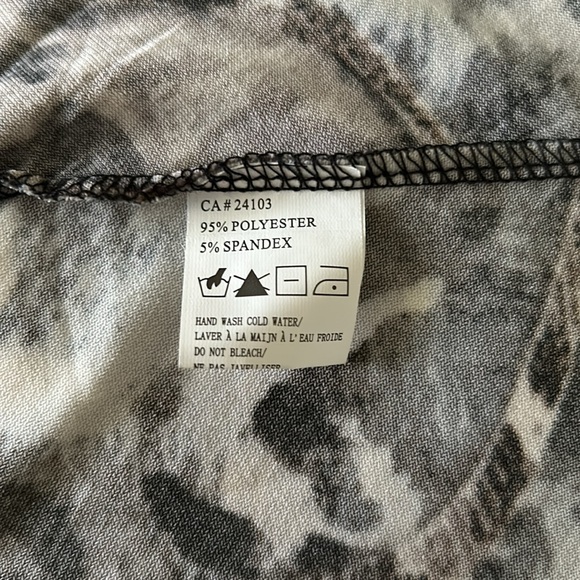 Black trim dressy high/low cardigan with long sleeves - Picture 6 of 7